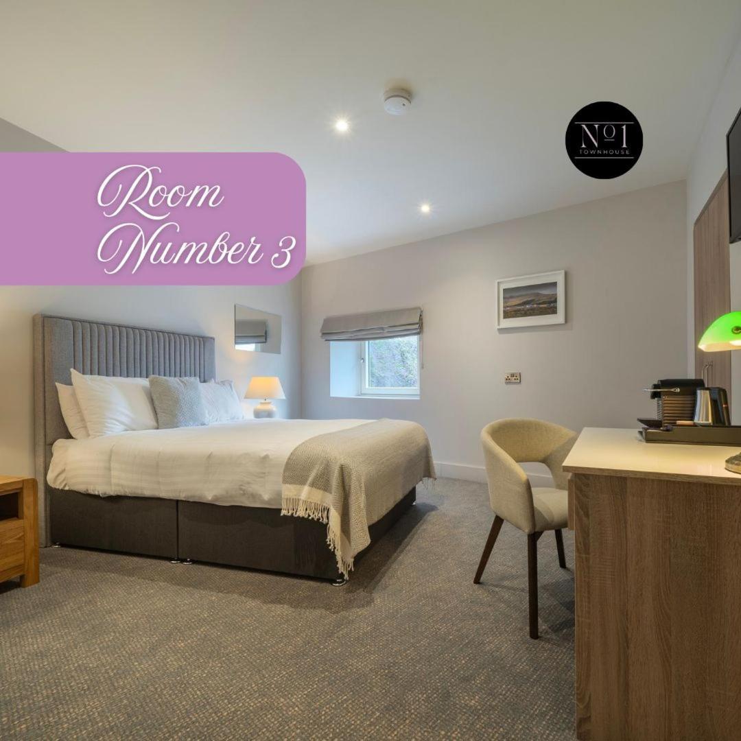 Number One Townhouse Bed & Breakfast Kinsale Exterior photo